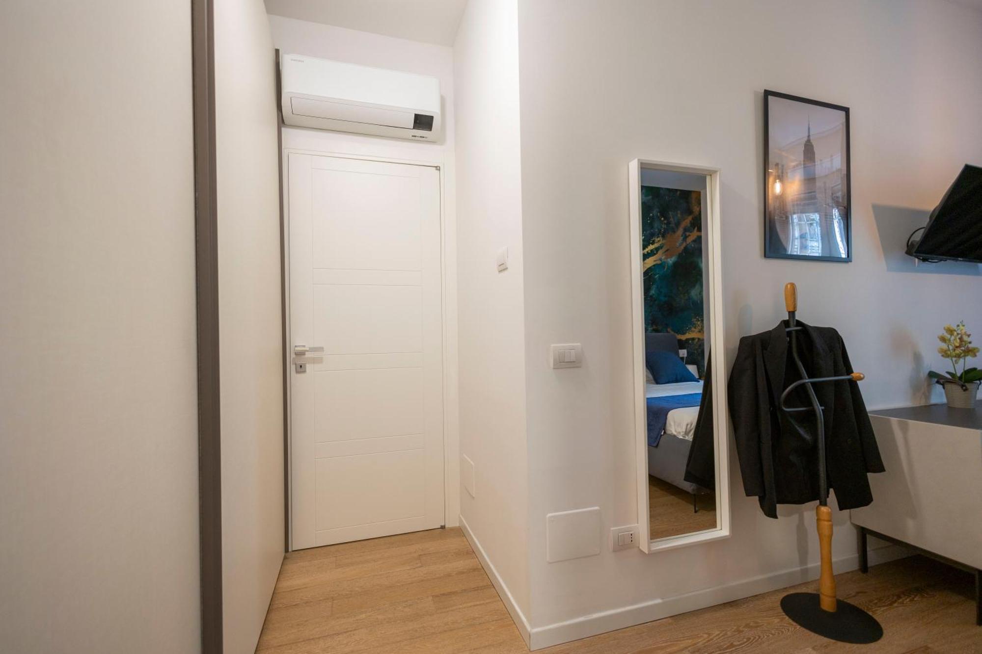 Porta Romana Cozy Apartment By 101Flats Milan Bagian luar foto