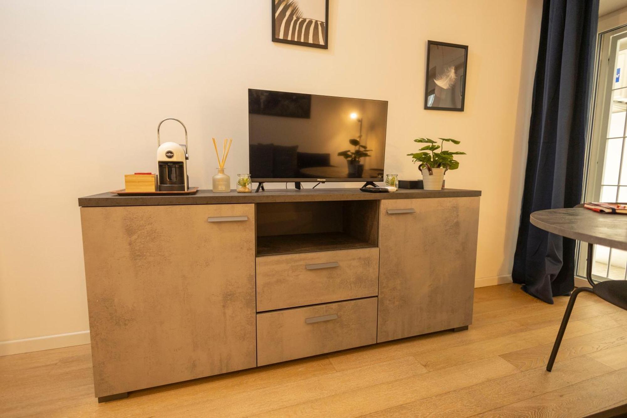 Porta Romana Cozy Apartment By 101Flats Milan Bagian luar foto