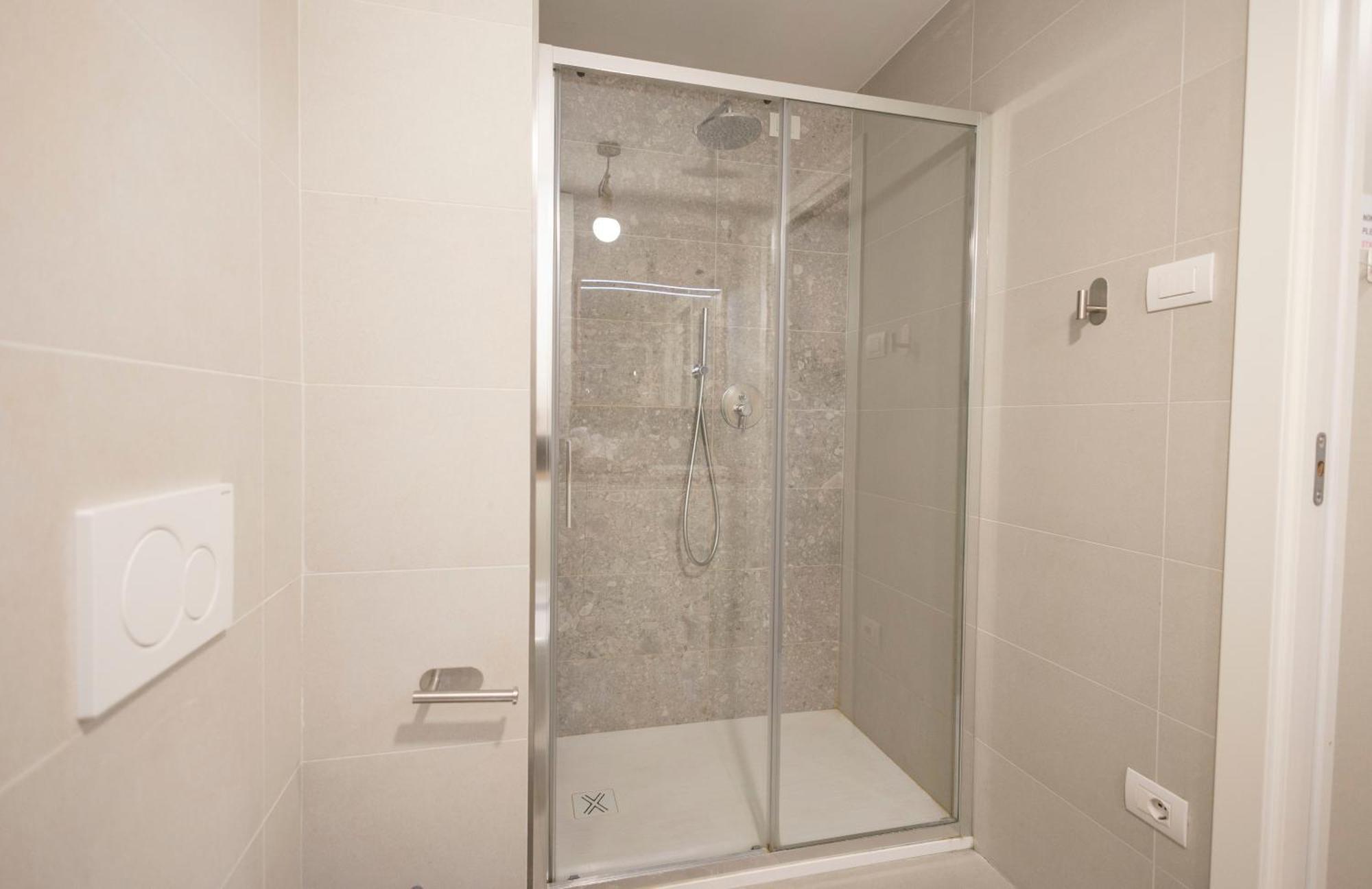 Porta Romana Cozy Apartment By 101Flats Milan Bagian luar foto