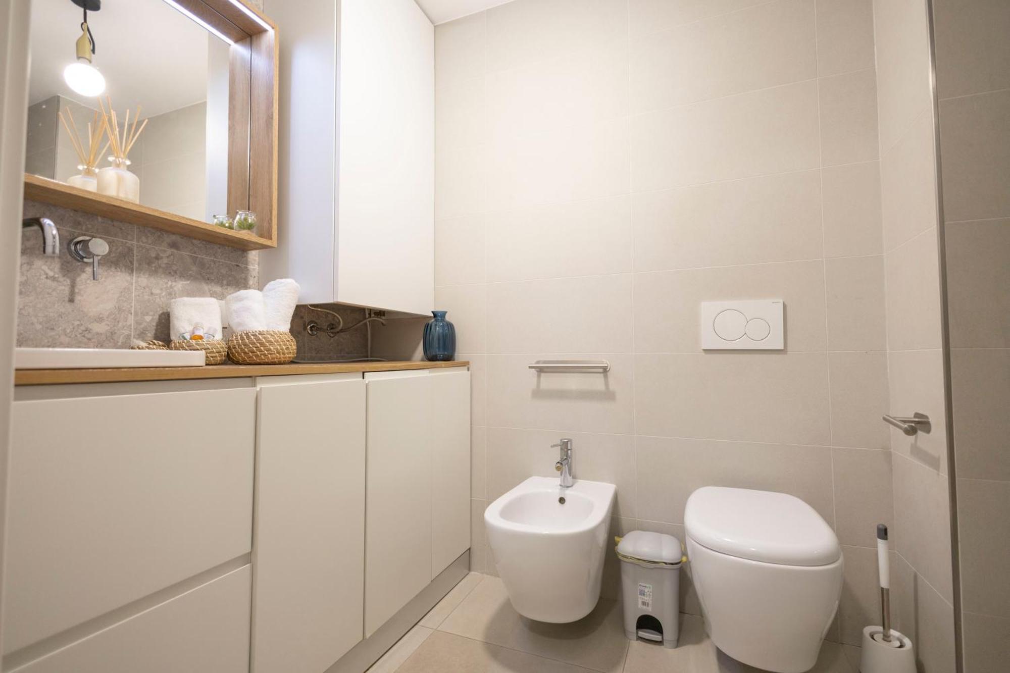 Porta Romana Cozy Apartment By 101Flats Milan Bagian luar foto